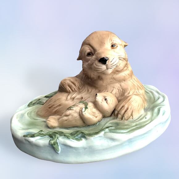 Endagered Species "California Sea Otter" by Sadako Mano #1071 / 5000 - 1981 - Picture 1 of 9